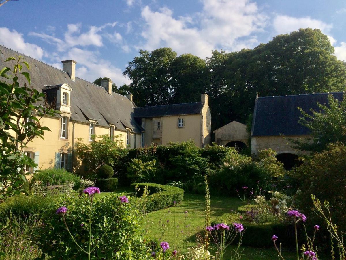 Bed and Breakfast De Ma Fenetre Saint-Martin-des-Entrees Екстер'єр фото