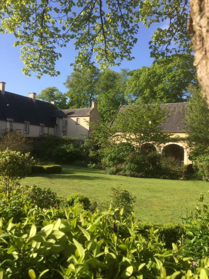 Bed and Breakfast De Ma Fenetre Saint-Martin-des-Entrees Екстер'єр фото