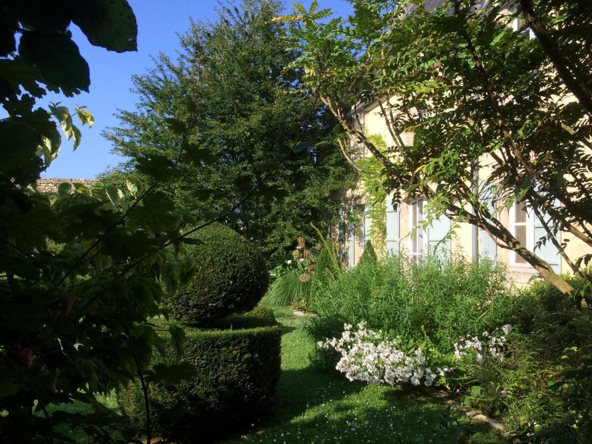 Bed and Breakfast De Ma Fenetre Saint-Martin-des-Entrees Екстер'єр фото