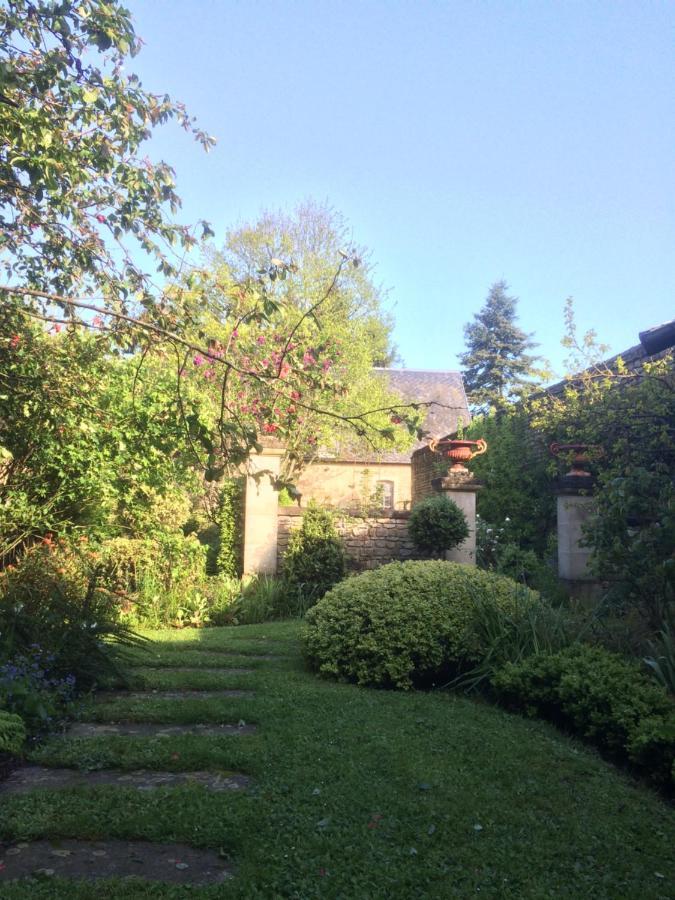 Bed and Breakfast De Ma Fenetre Saint-Martin-des-Entrees Екстер'єр фото