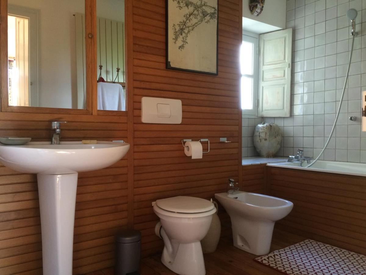 Bed and Breakfast De Ma Fenetre Saint-Martin-des-Entrees Екстер'єр фото