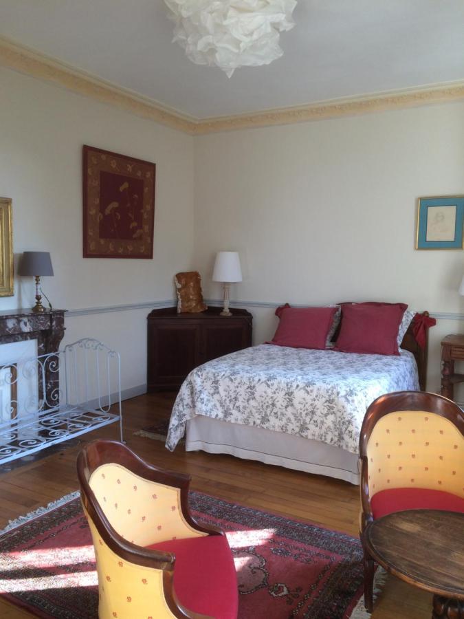 Bed and Breakfast De Ma Fenetre Saint-Martin-des-Entrees Екстер'єр фото
